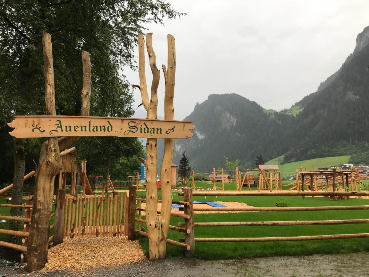 Monas Home Mayrhofen Exteriör bild